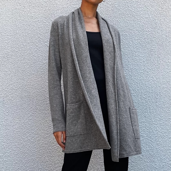 Aritzia Beekman Sweater - Picture 7 of 8